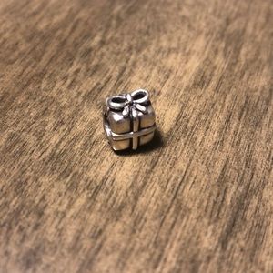 Gift Pandora Charm